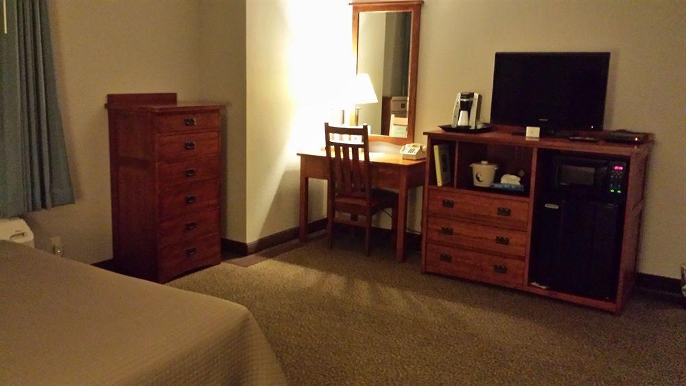 Pleasant Night Inn- Carthage Ny Εξωτερικό φωτογραφία